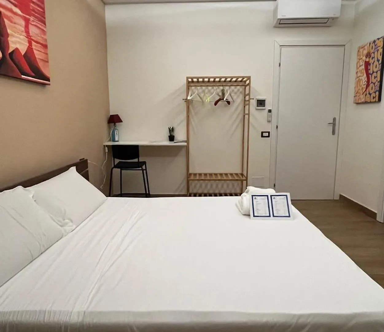 Vespucci Rooms Naples Italy