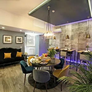 Bourbon House Bed & Breakfast